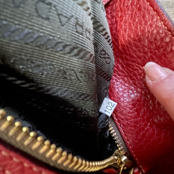 Prada Red Large Vitello Phenix Leather Shopper, 2-way shoulder bag, EUC - Picture 14 of 14